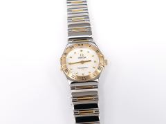 Omega Constellation 1361.71.00 White Mother of Pearl 22.5mm Mini
