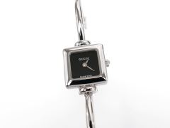 Gucci 1900L Black Square Dial on 16.5cm Stainless Steel Bangle