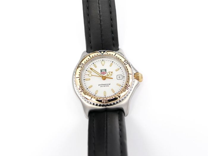 TAG Heuer SEL WI1350 White with 18k Solid Gold Bezel Ladies 28mm