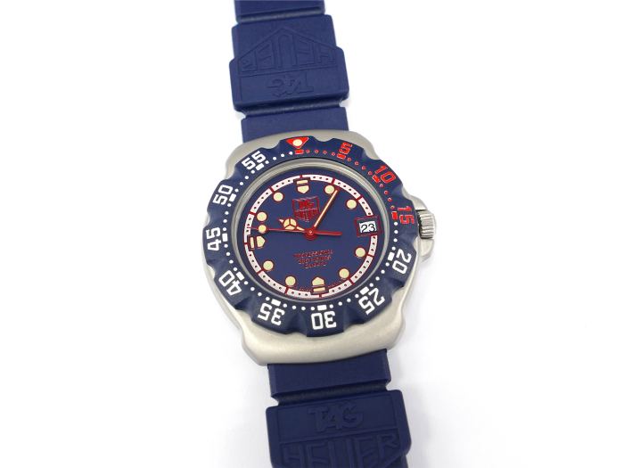 Vintage TAG Heuer Mid-Size Formula 1 Blue-Bezel Quartz Watch