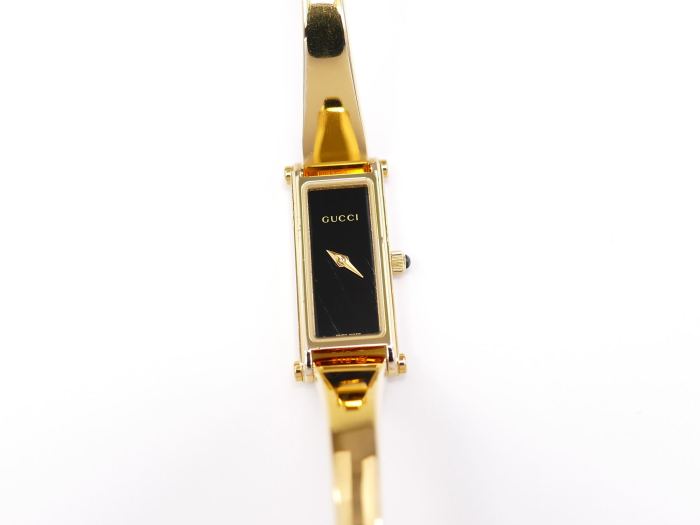 Gucci 1500L Black Rectangular Dial on 18k Gold Plated Bangle